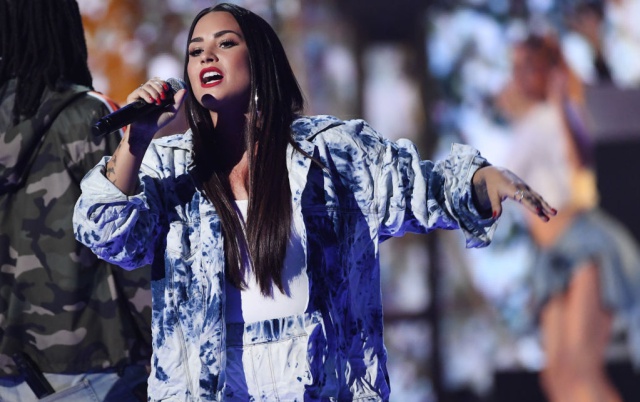 Solo Snoop Dogg puede fumar marihuana en casa de Demi Lovato