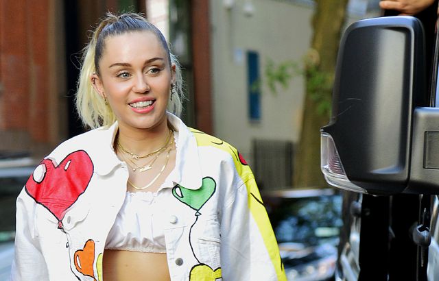 La razón por la que Miley Cyrus dejó de fumar marihuana