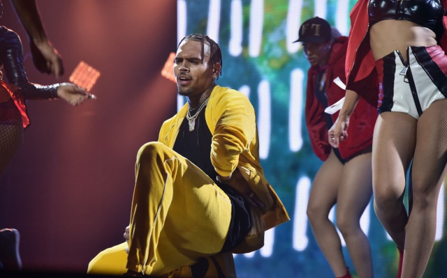 Obra de arte firmada por Chris Brown sale a la venta por 500.000 dólares Obra de arte firmada por Chris Brown sale a la venta por 500.000 dólares