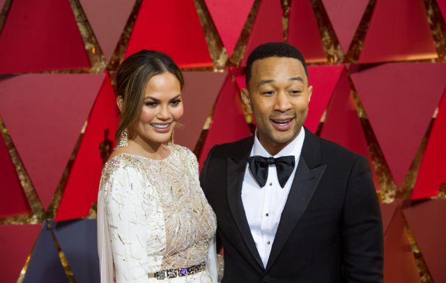 La esposa de John Legend revela el sexo de su segundo bebé