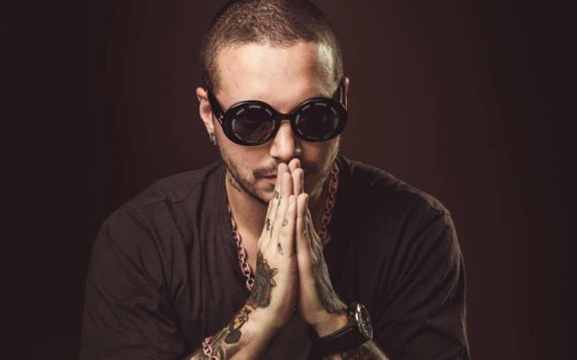 Los lujosos adornos que ahora tiene J Balvin en sus dientes que algunos fans critican
