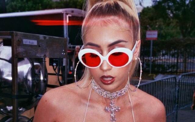 Así fue la participación de Kali Uchis en el programa de Jimmy Fallon