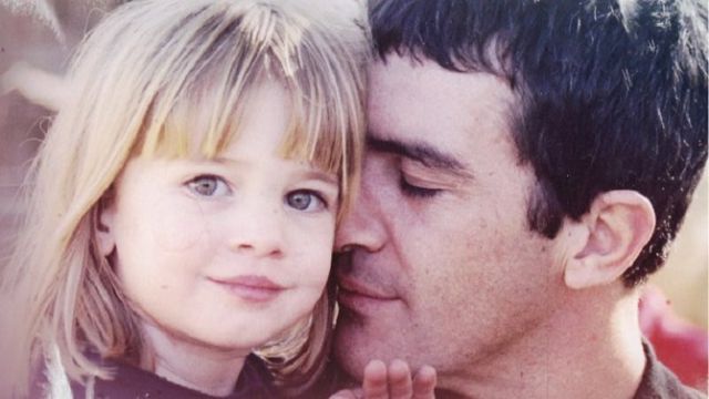 La sensual apariencia de la hija de Antonio Banderas que roba suspiros en instagram