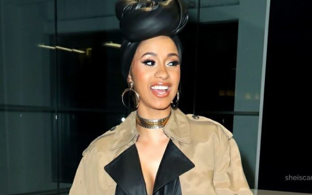 Cardi B se emociona con la reacción positiva de la industria ante su embarazo
