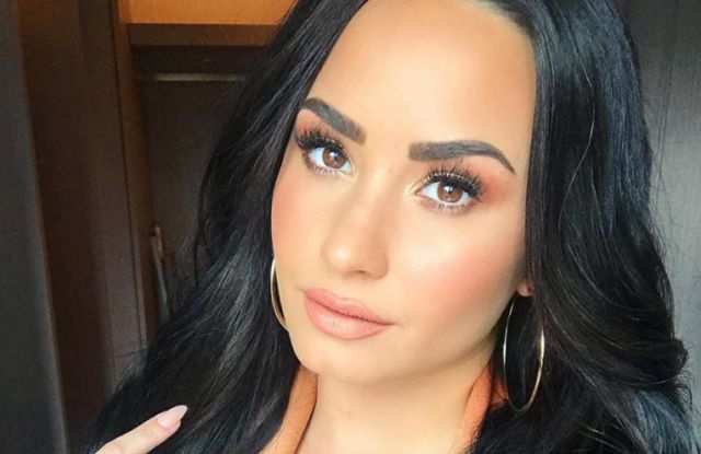 La provocativa foto del cuerpo de Demi Lovato en medio del festival Coachella