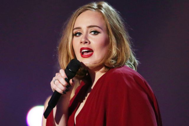 La efusiva reacción de Adele al ver a Beyoncé en Coachella La efusiva reacción de Adele al ver a Beyoncé en Coachella