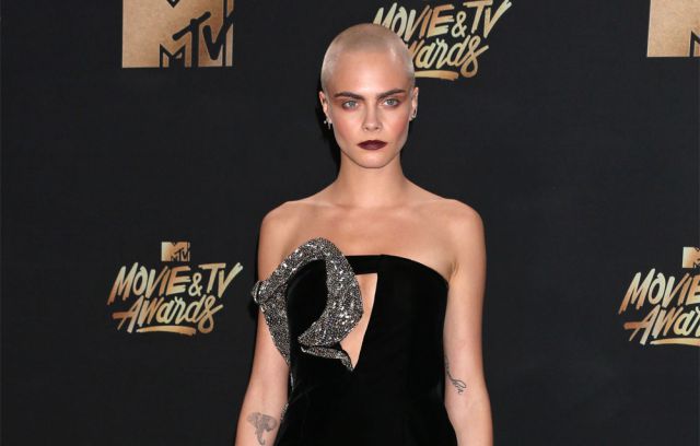 Así responde Cara Delevingne a quienes le critican por aplaudir el show de Beyoncé en Coachella