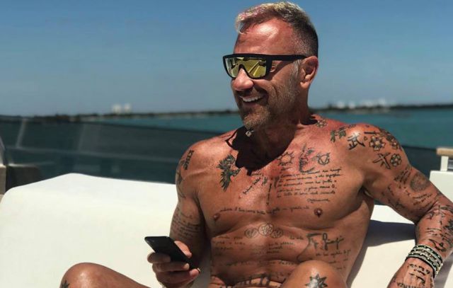 El ‘amoroso’ tatuaje que Gianluca Vacchi se hizo en honor a Sebastián Yatra