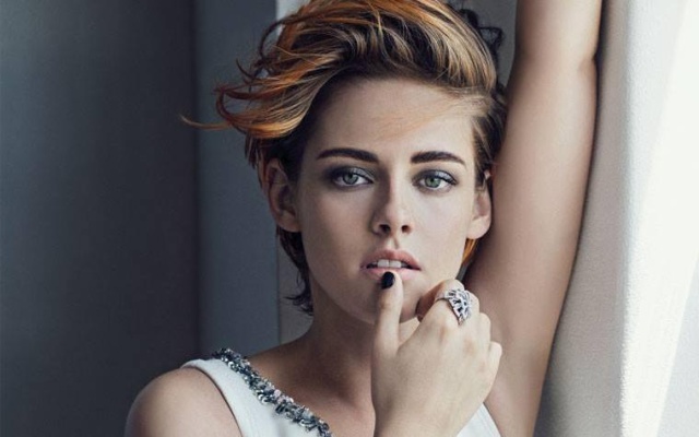 Kristen Stewart vuelve a rebelarse contra la etiqueta de Cannes