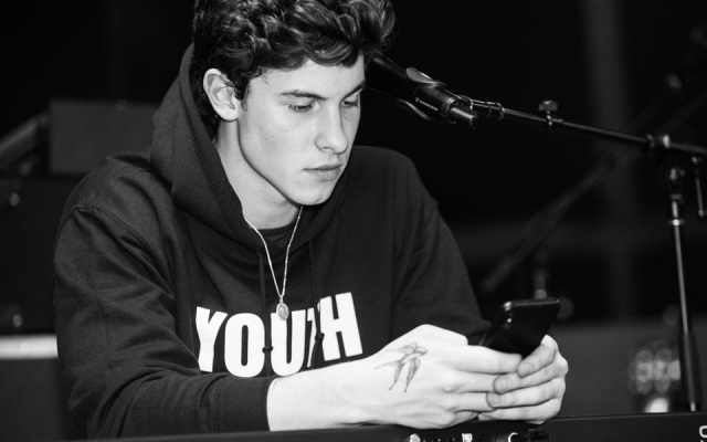 Shawn Mendes lanza al mercado su nuevo trabajo discográfico
