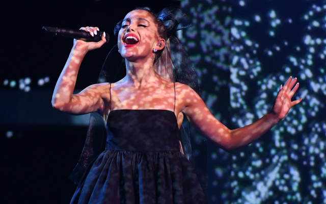 Ariana Grande escribe una carta de amor a la comunidad LGBTQ
