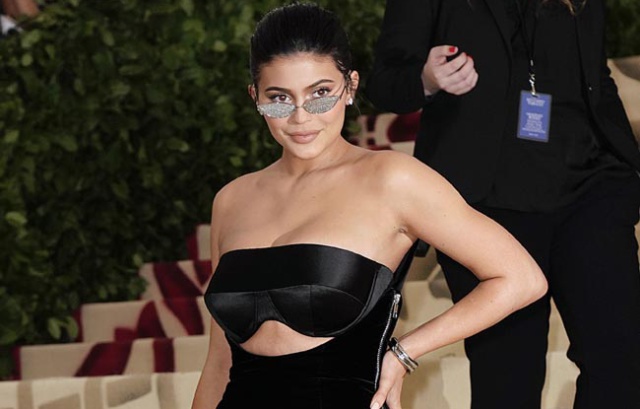 Kylie Jenner borra todas las fotos de su hija Stormi en las redes sociales