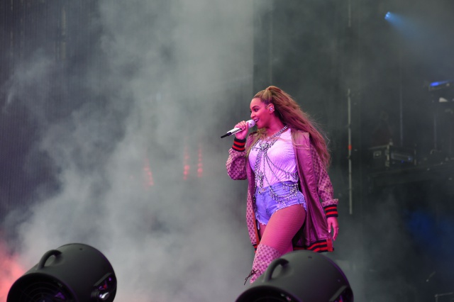 Beyoncé: sin ropa en su nuevo libro
