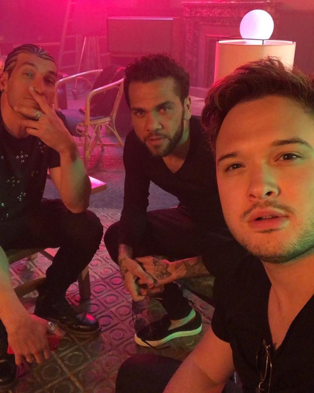 Dani Alves lanza “Suave” junto a Pinto “Wahin” & Thiago Matheus