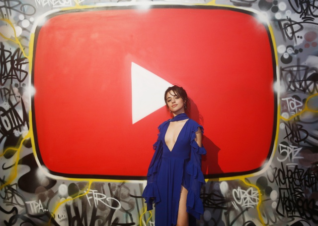 Camila Cabello rompe récord musical de Sia.