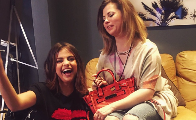 ¿Selena Gómez controladora?