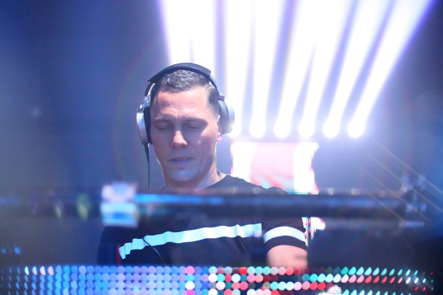 Tiësto lanza video animado para ‘Jackie Chan.’