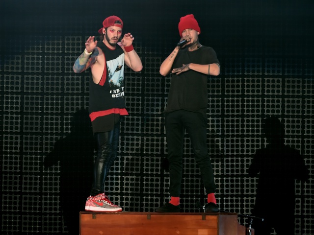 Los Twenty One Pilots están de regreso con “Jumpsuit” y “Nico And The Niners.”