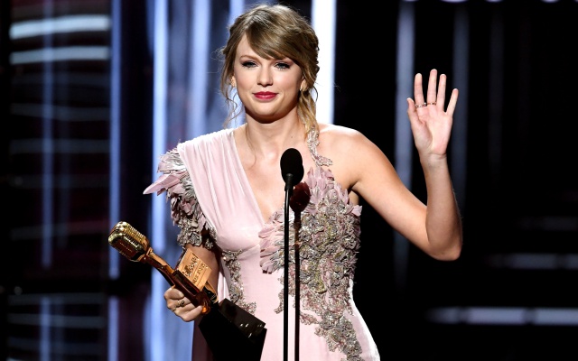 Taylor Swift regresa a la gran pantalla