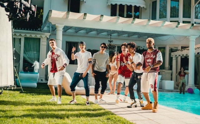 CNCO estrenó el video musical de su nuevo sencillo “Se Vuelve Loca”