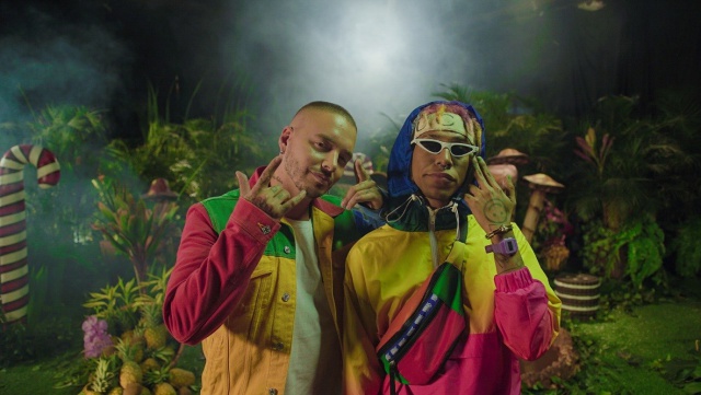 J Balvin y Lalo Ebratt vomitando vibras globales con el ’Mocca remix’