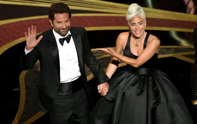 La historia del collar de Lady Gaga en los Óscar