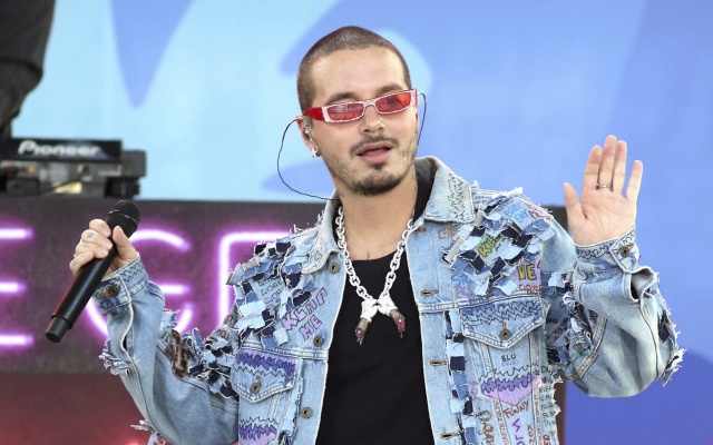 J Balvin llega al festival de música Lollapalooza en Chicago