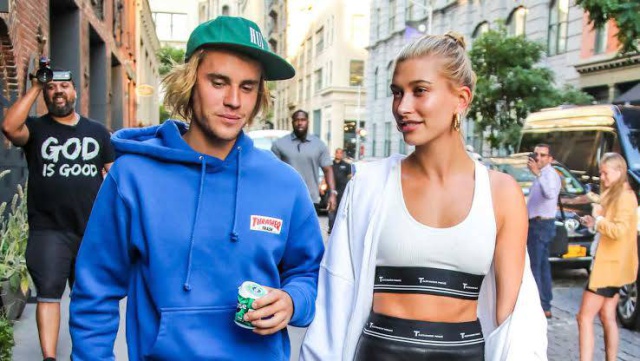 Hailey Bieber arremete contra los fans más obsesivos de su marido