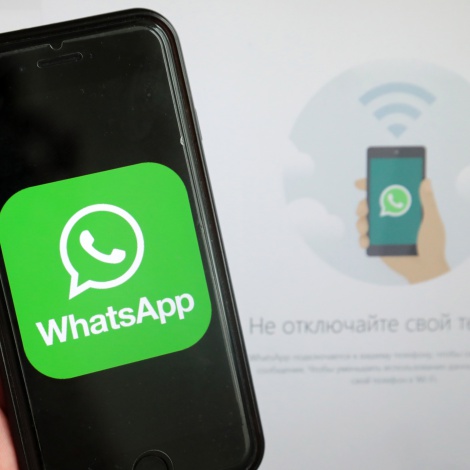 is whatsapp down in colombia