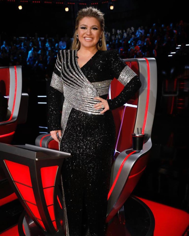 Kelly Clarkson estalla antes los rumores sobre su pérdida de peso