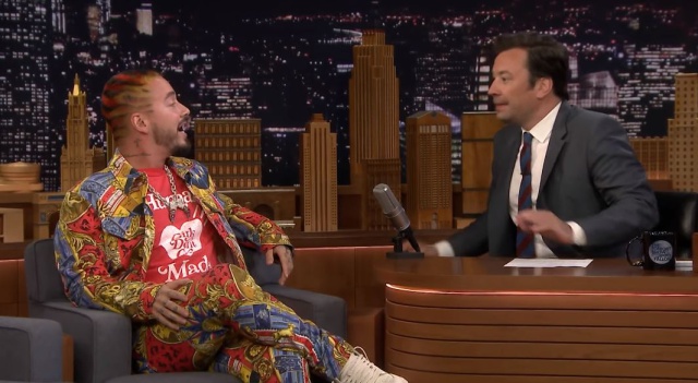 J Balvin rompe esquemas con su entrevista junto a Jimmy Fallon