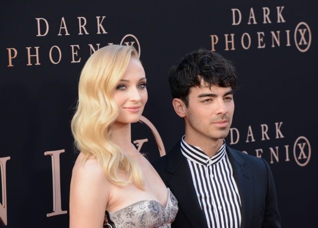 Joe Jonas y Sophie Turner compiten por la despedida de soltero más épica