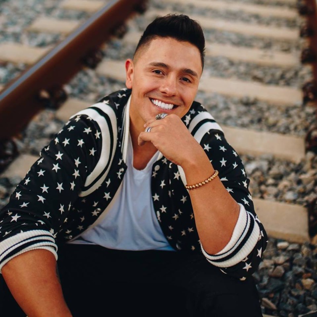 Joey Montana estrena “No Te Va” junto a Lalo Ebratt