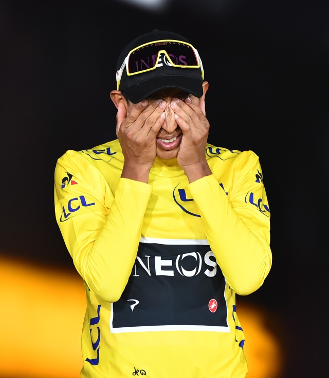 ¡Con todas las de la ley! Así fue recibido Egan Bernal en Colombia