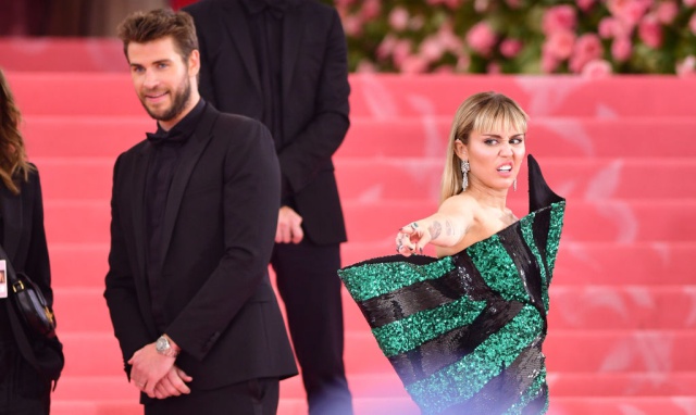 Miley Cyrus y Liam Hemsworth llegan a un acuerdo sobre la 'custodia' de sus mascotas