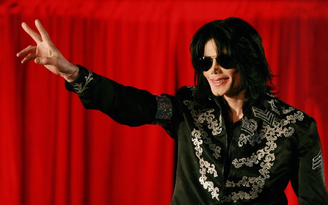 Michael Jackson habría muerto calvo y con cicatrices