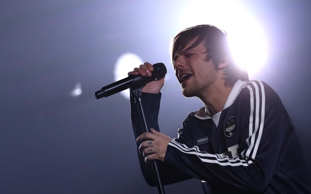 Louis Tomlinson rompe Twitter con un anuncio