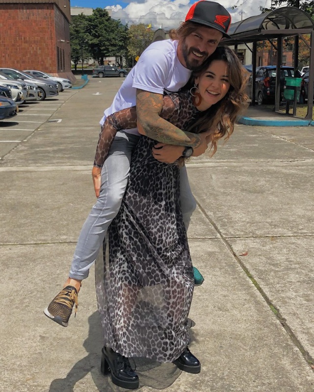 Envidian a Tatan Mejia por sensual foto junto a Maleja