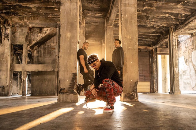 Cali & El Dandee estrenan “Tequila Sunrise” junto a Rauw Alejandro