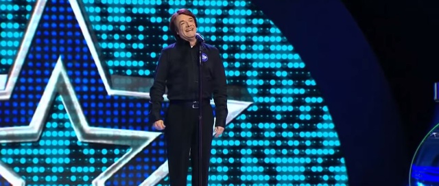 Carlos Giraldo presentador de “La Red” deslumbro con su imitación de Raphael