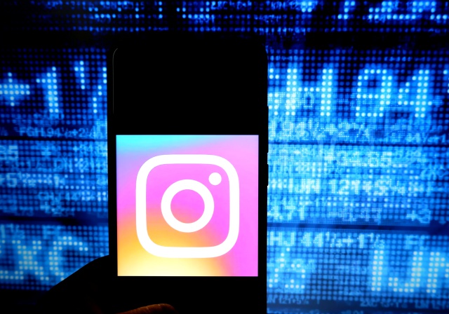 Instagram prohíbe los dibujos gráficos sobre autolesiones