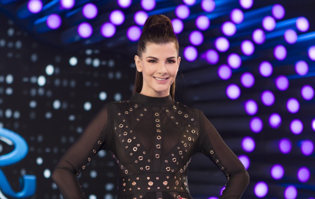 Carolina Cruz publica candente foto sin ropa interior