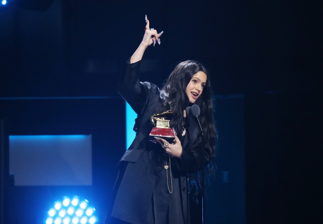 Rosalía gana 3 Latin Grammy, incluyendo álbum del año
