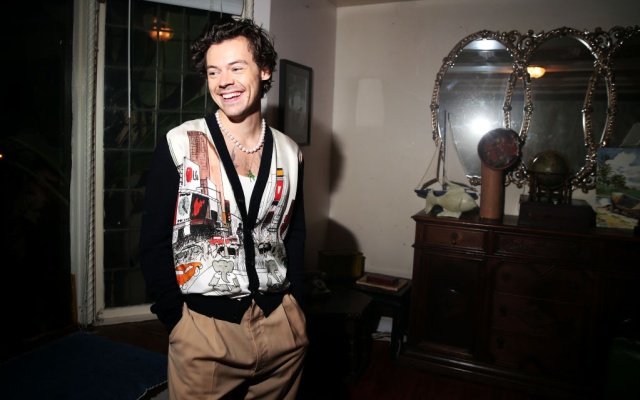 Harry Styles se pronuncia sobre los rumores acerca de su sexualidad