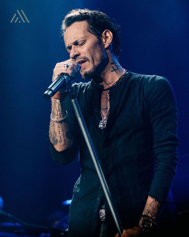 Marc Anthony pierde su yate en un incendio