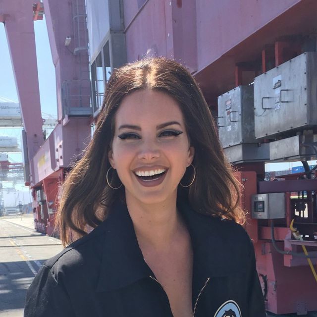 Lana del Rey anuncia la fecha de salida de su próximo álbum