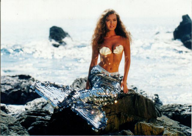 Thalía encendió las redes posando desnuda para recrear el intro de ‘Marimar’