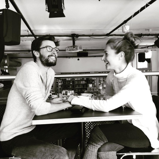 Hombre pierde al amor de su vida, crea una aplicación de citas mundialmente famosa y recupera a su chica