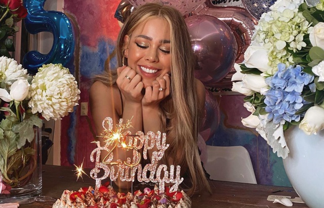 Danna Paola celebra su cumpleaños en medio de la cuarentena