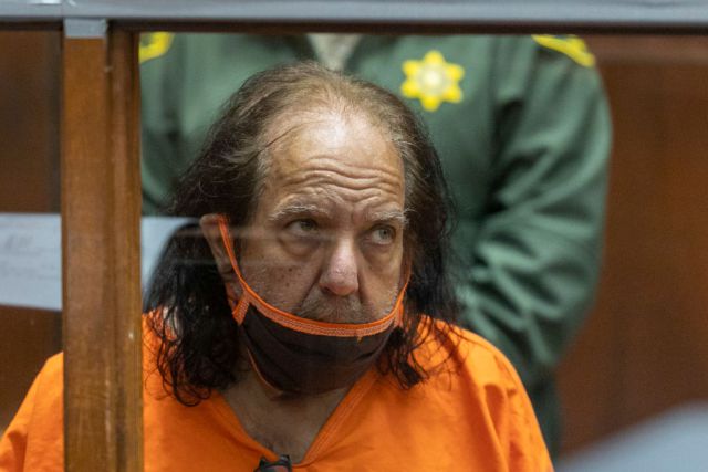 Ron Jeremy se declara inocente de agresión sexual